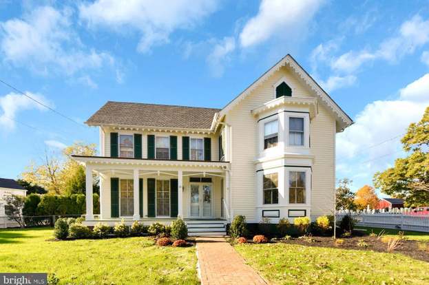 Cranbury Condo: 33 Maplewood Ave