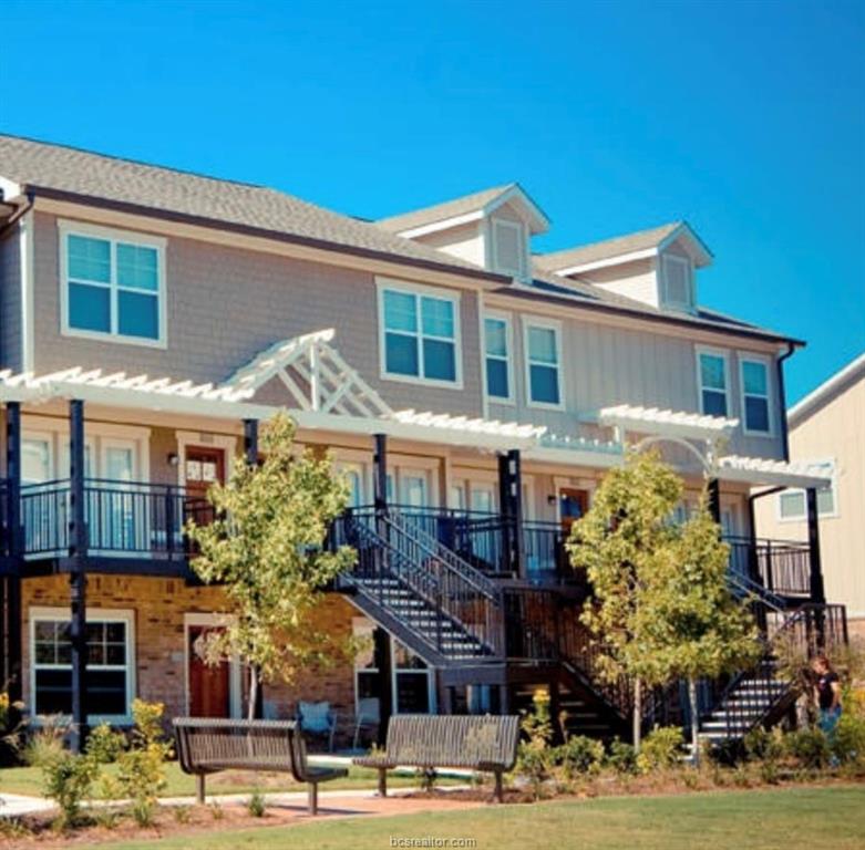 College Station Condo: 1725 Harvey Mitchell Parkway South