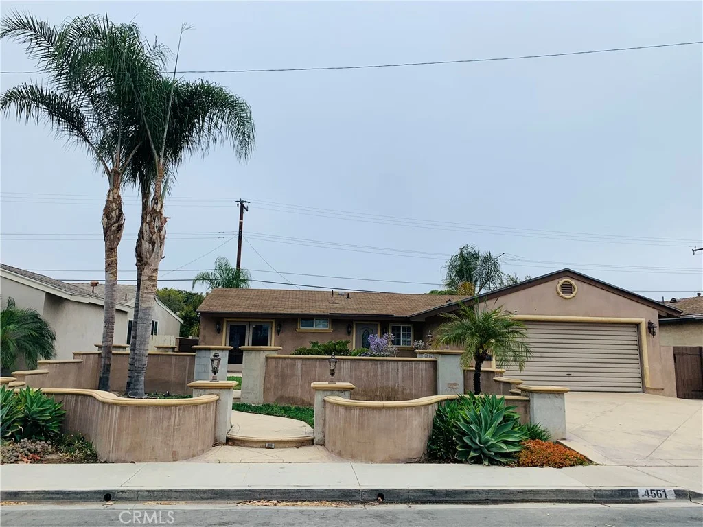 Cypress Condo: 4561 Myra Ave