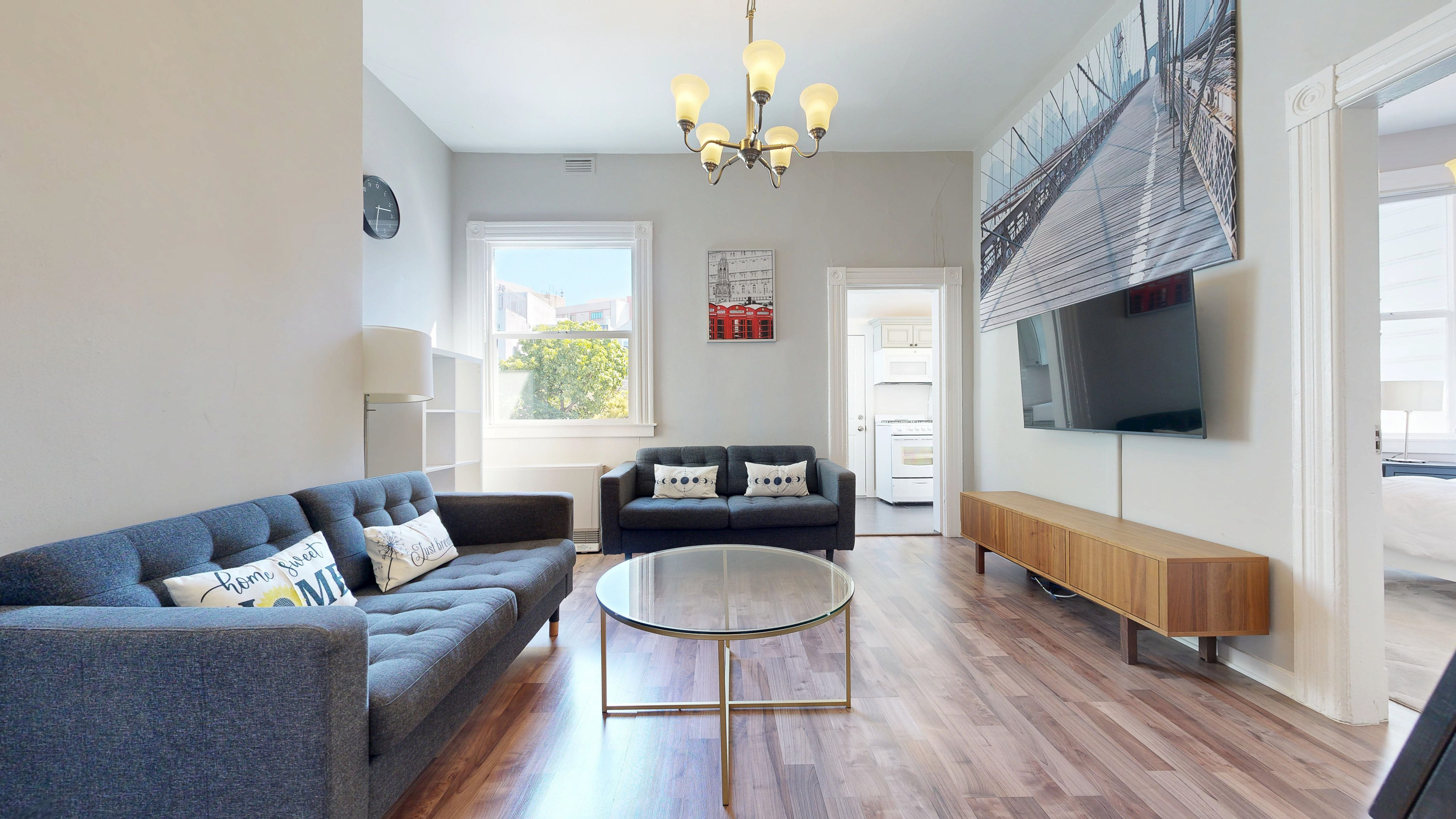 San Francisco Condo: 2581 Post St