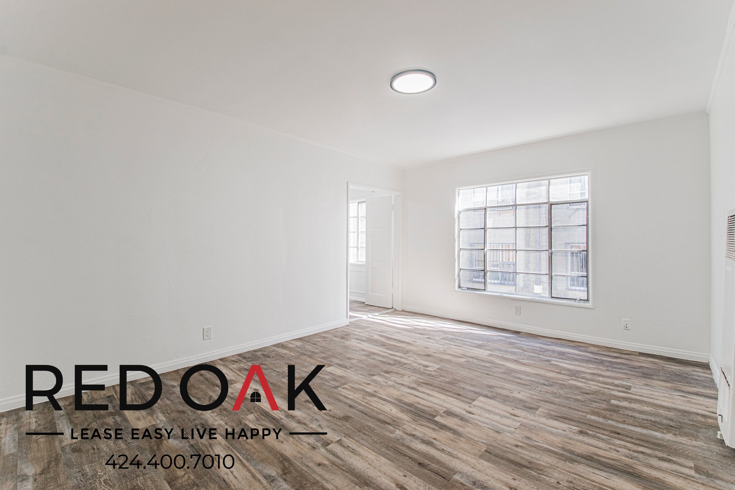 Los Angeles Condo: 1030 Menlo Avenue