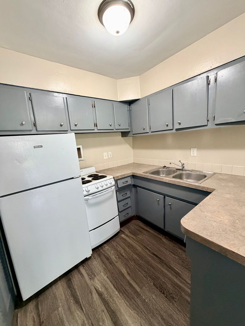 Lexington Condo: 1568 Alexandria Drive