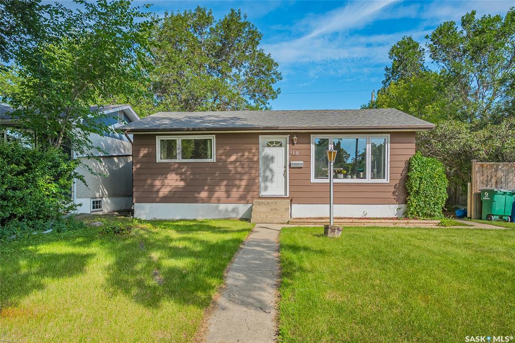 Saskatoon House: 118 Evans St