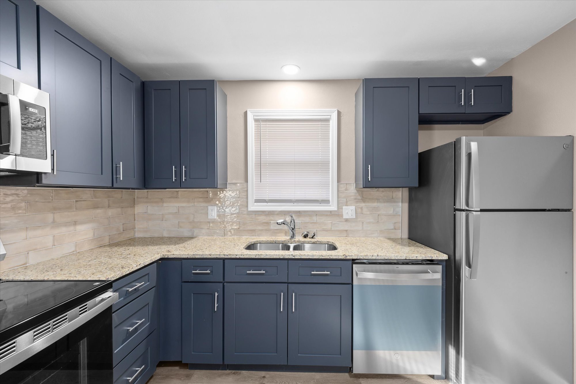 Collinsville Condo: 19 Manor Dr