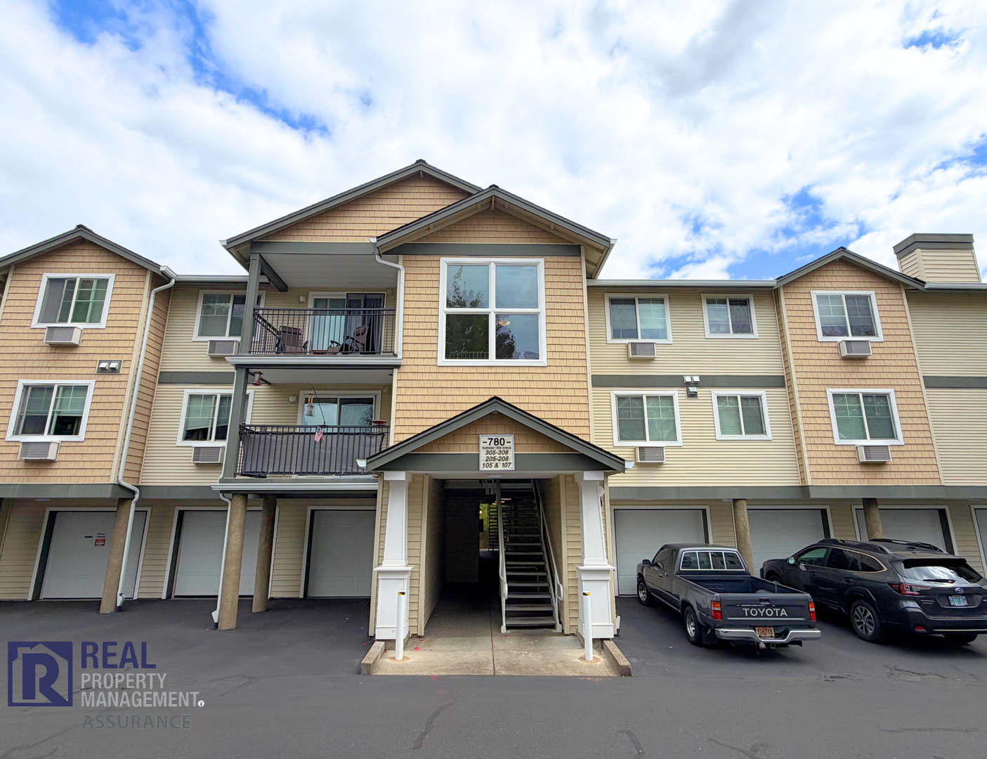 Beaverton House: 780 NW 185th Ave