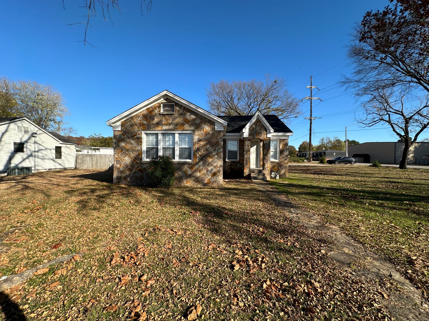 Fort Smith House: 4221 Jenny Lind Road