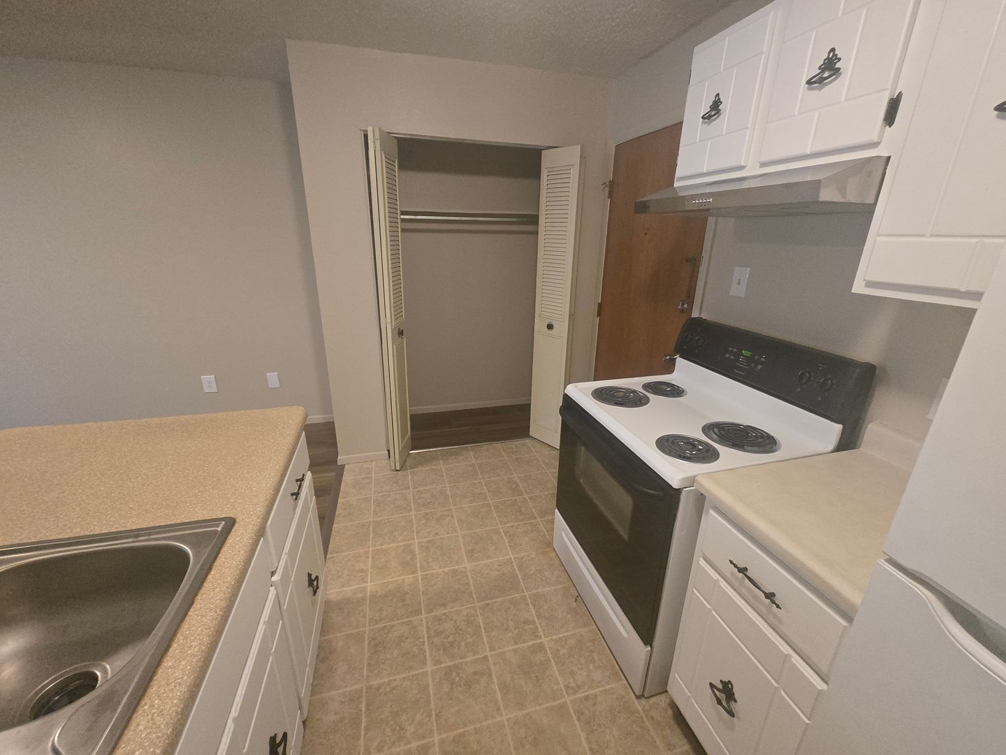 Pueblo Condo: 1691 Moore Avenue