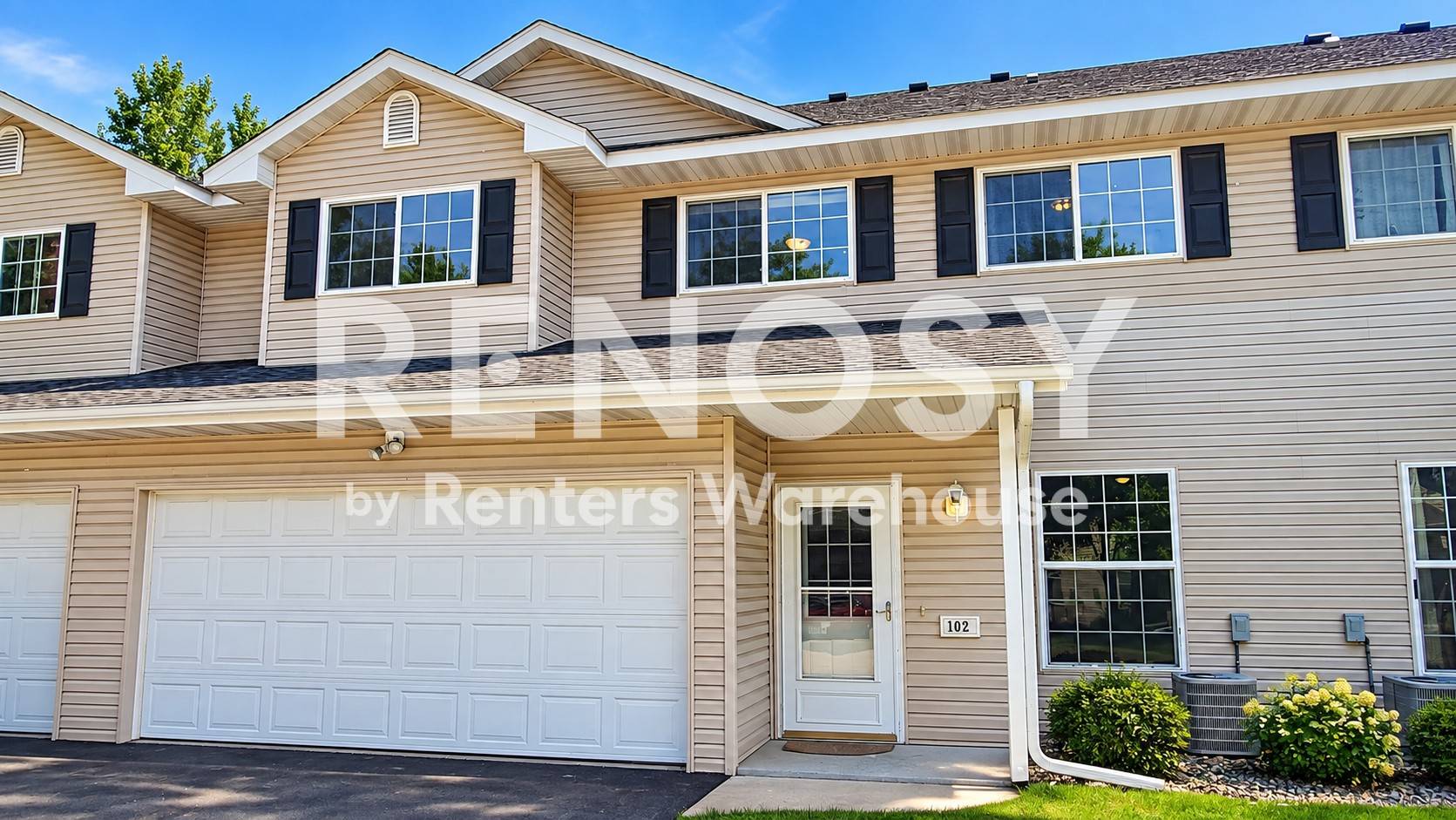 Hudson House: 102 Bridgewater Trl