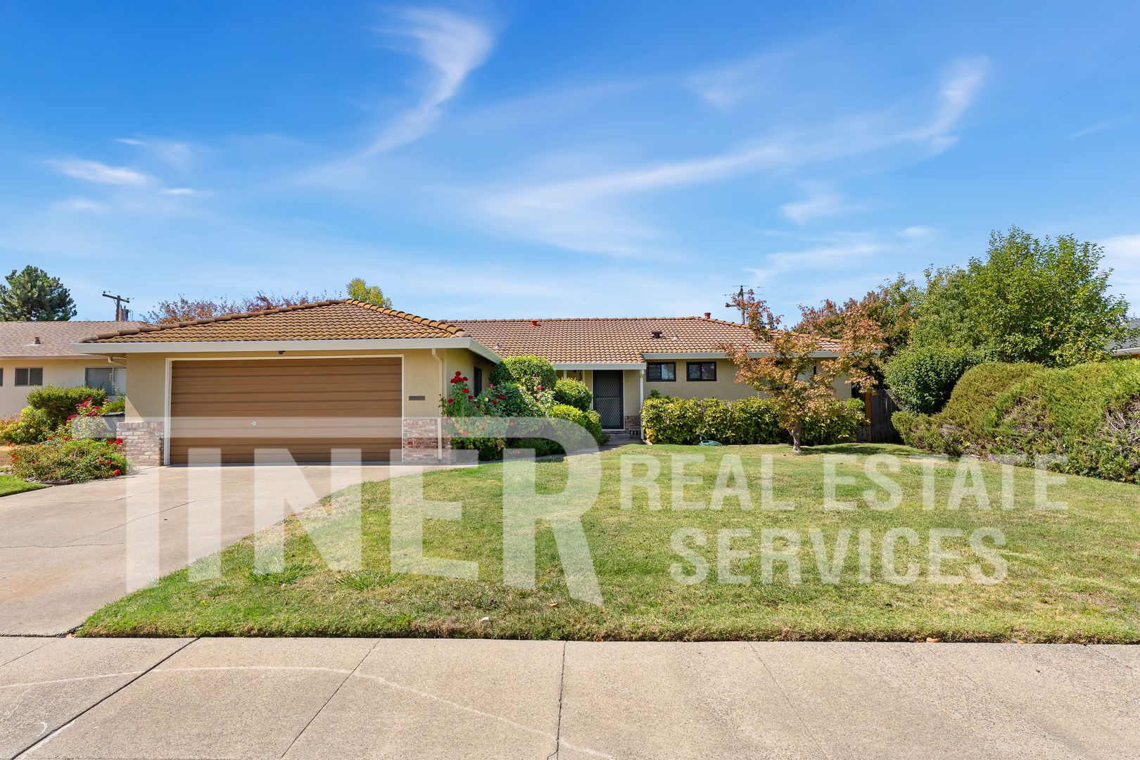 Sacramento House: 7304 Idle Wild Way