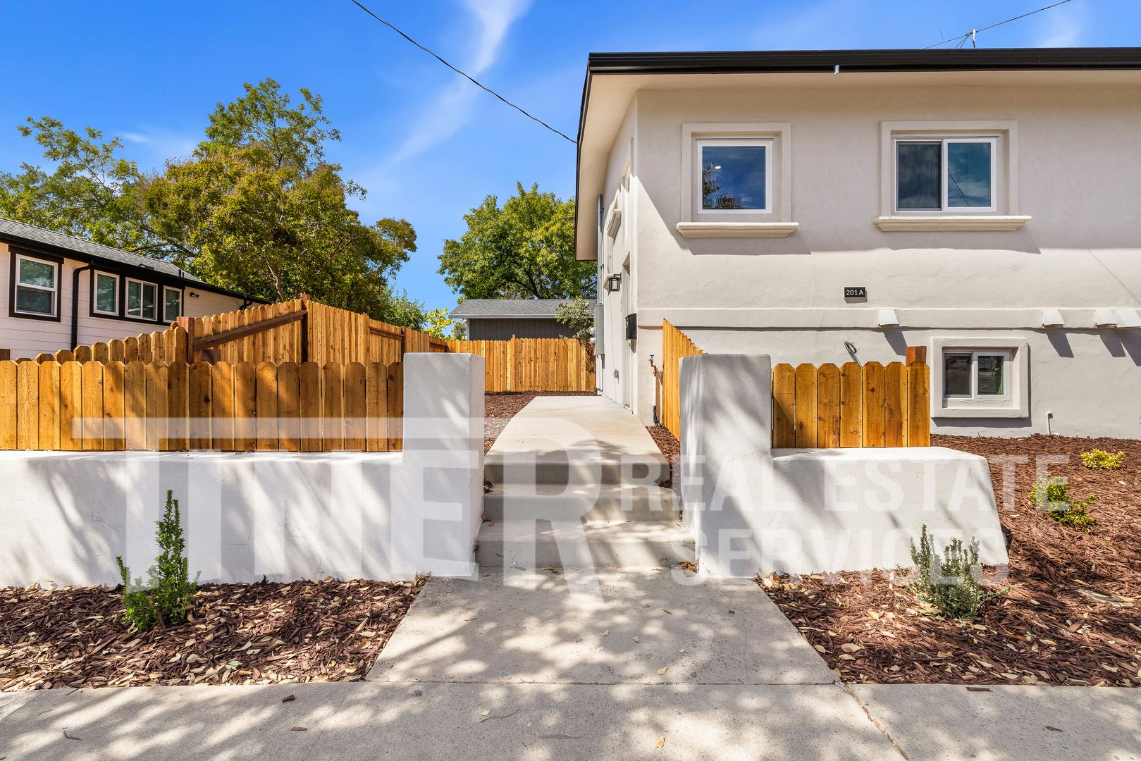 Roseville House: 201 Fig St A