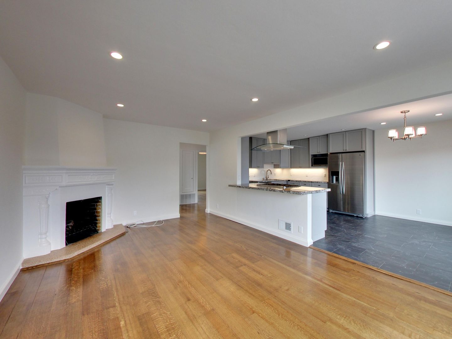 San Francisco House: 2167 40th Avenue