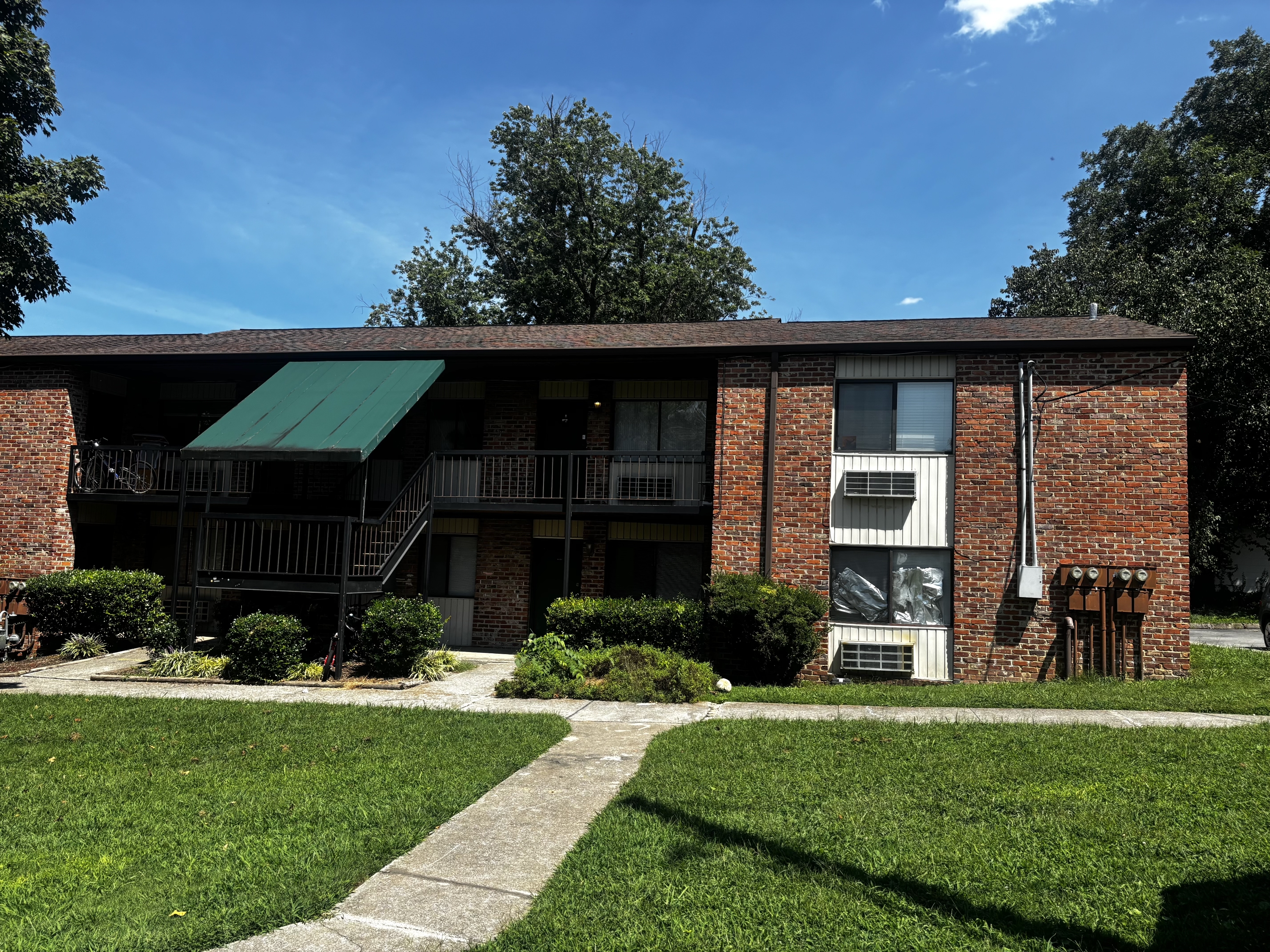 Knoxville Condo: 2733 Jersey Ave. B302
