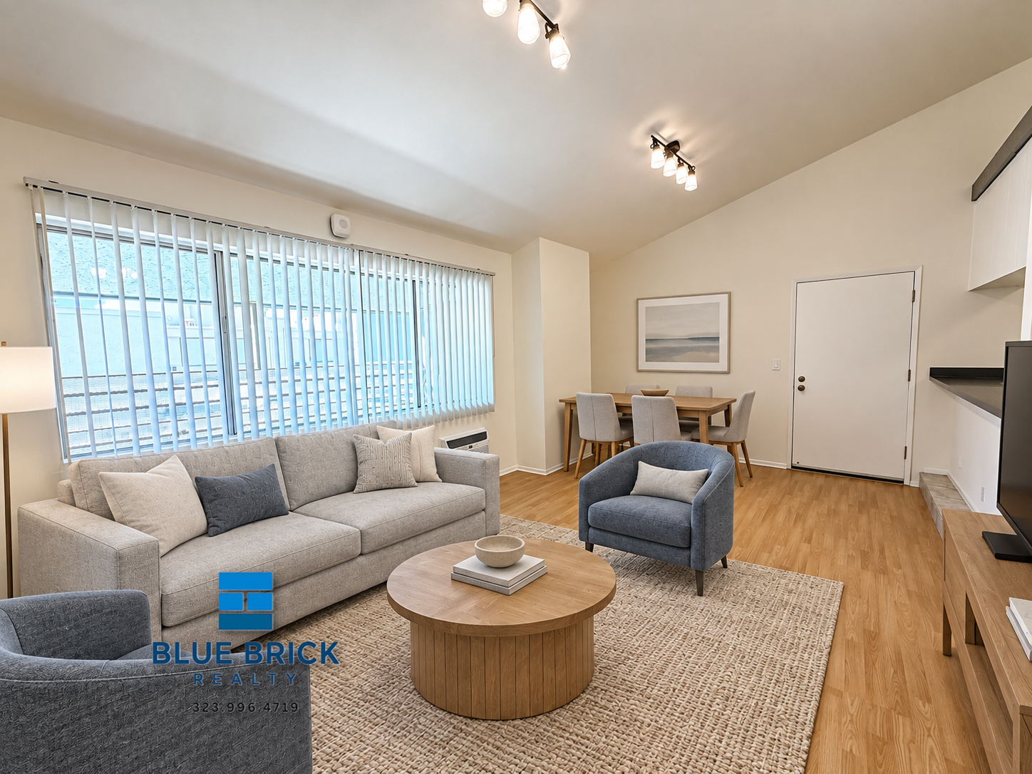 Canoga Park Condo: 6738 Independence Ave