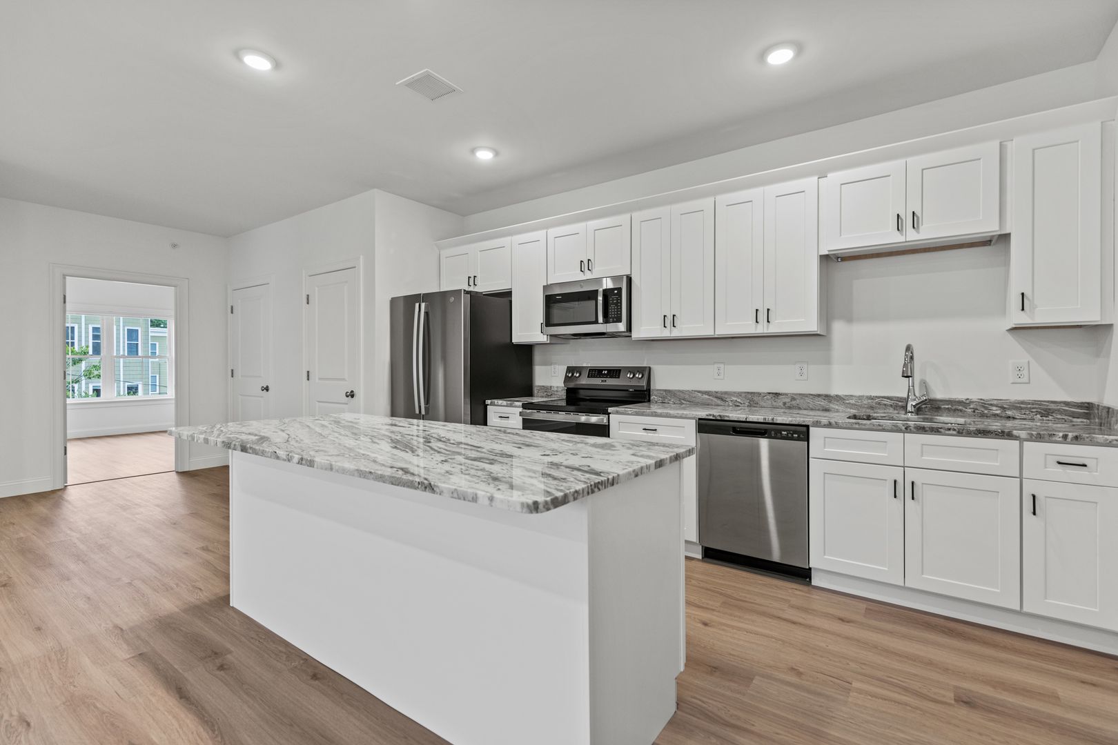 Portland Condo: 386 St John St