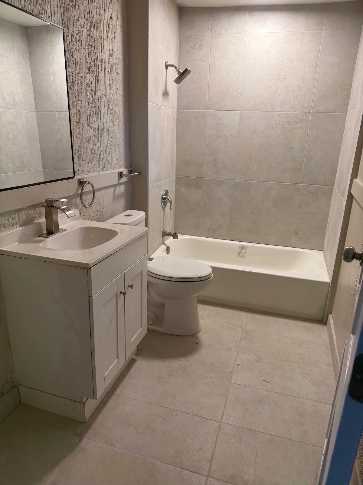 Louisville House: 1752 West Oak Street