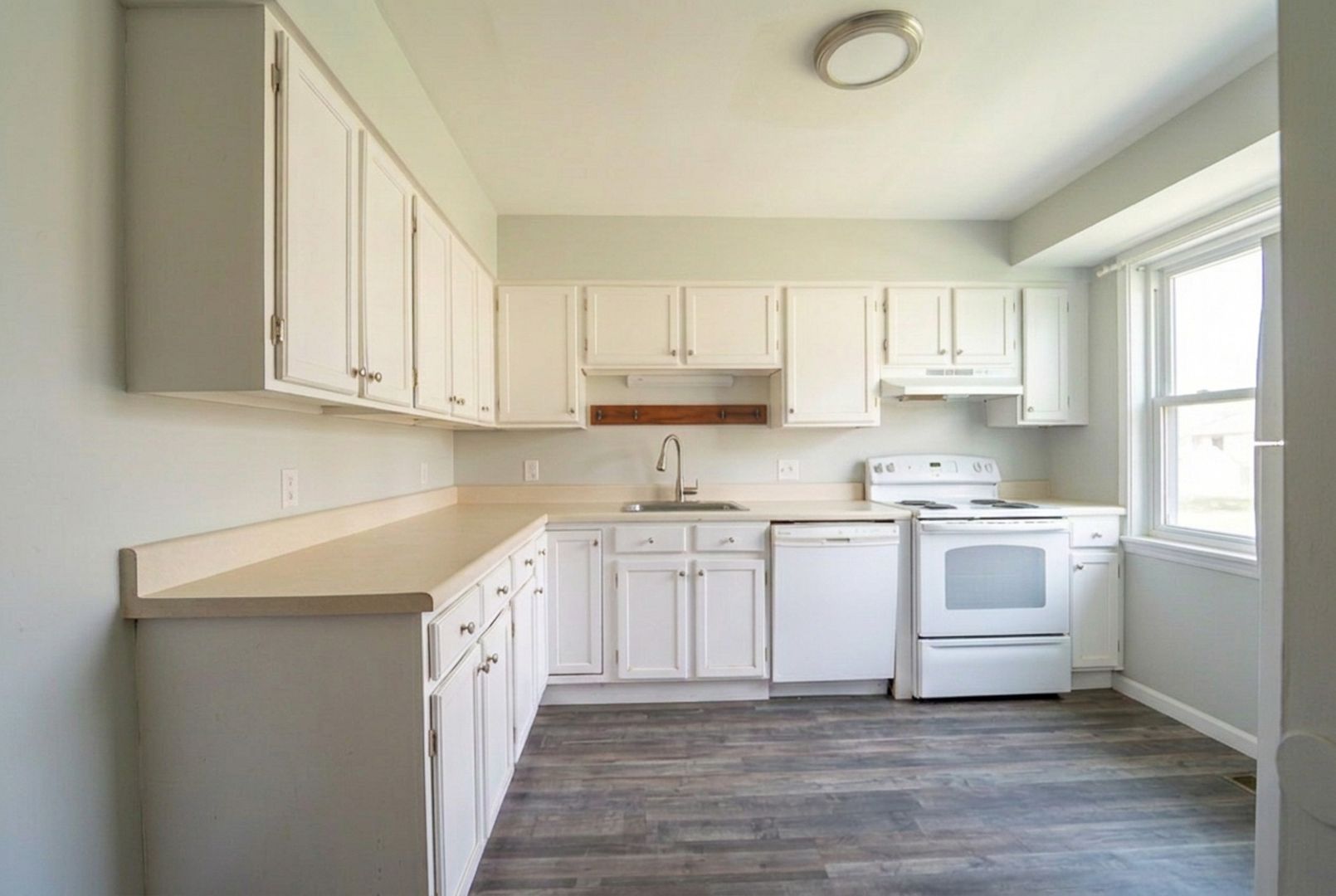 Topsham Condo: 274 Parliament