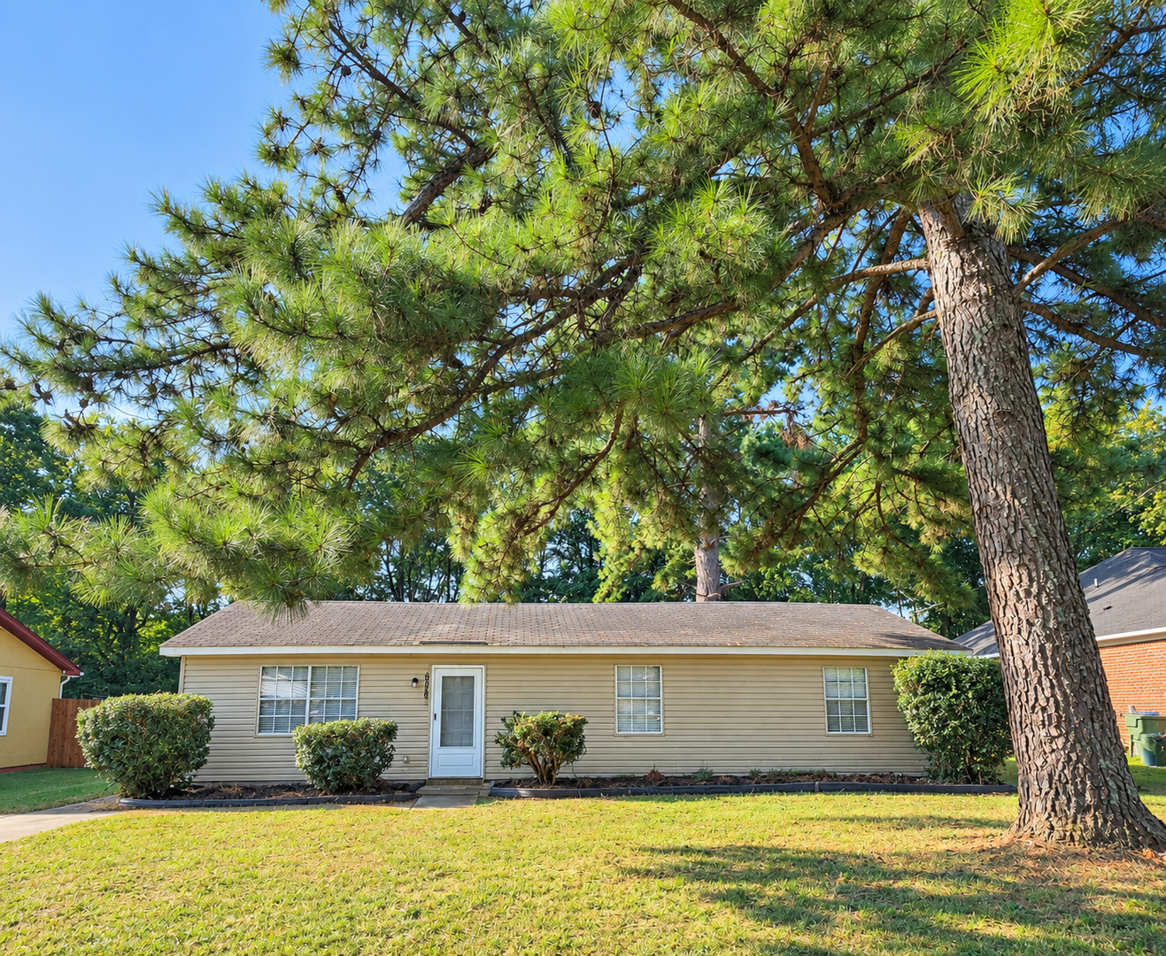 Huntsville House: 3721 Valleydale Road NW