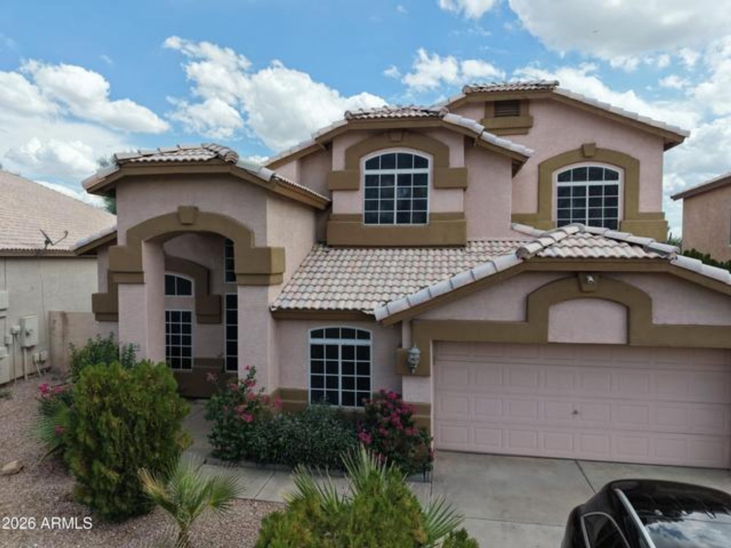 Goodyear House: 13795 W Vernon Ave