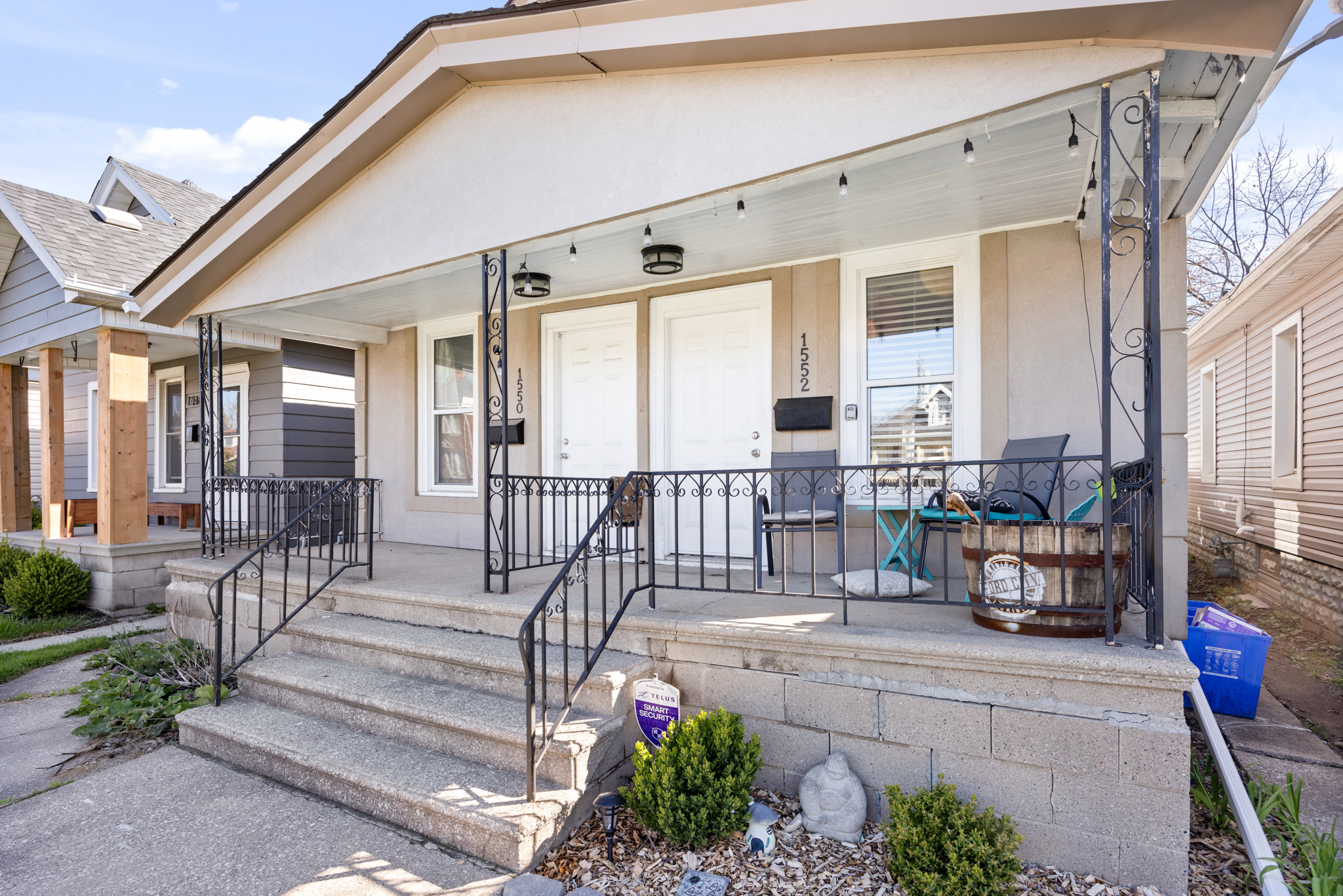 Windsor Condo: 1550 Lillian Ave