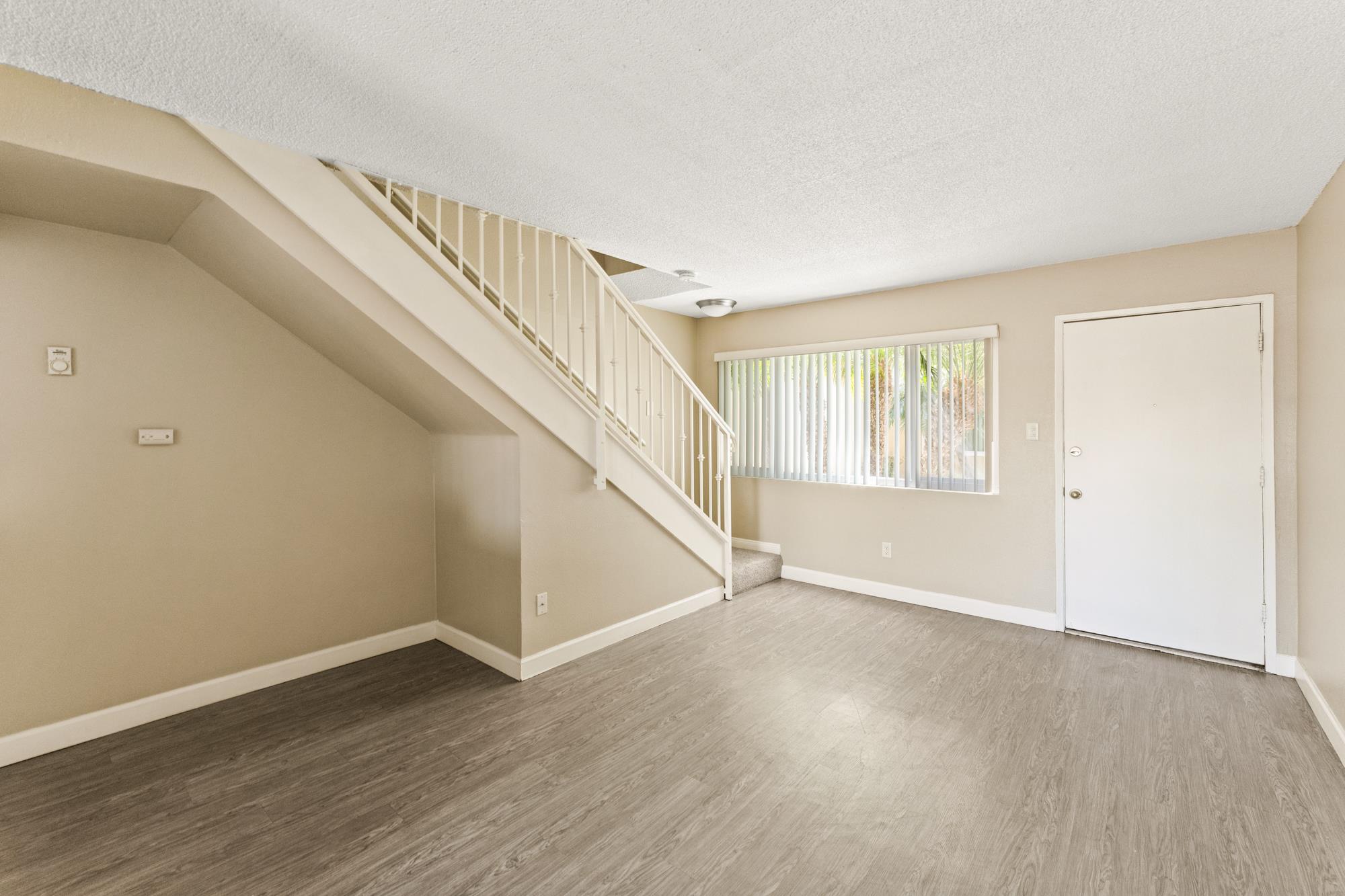 Midway City Apartment: 1543150 Van Buren
