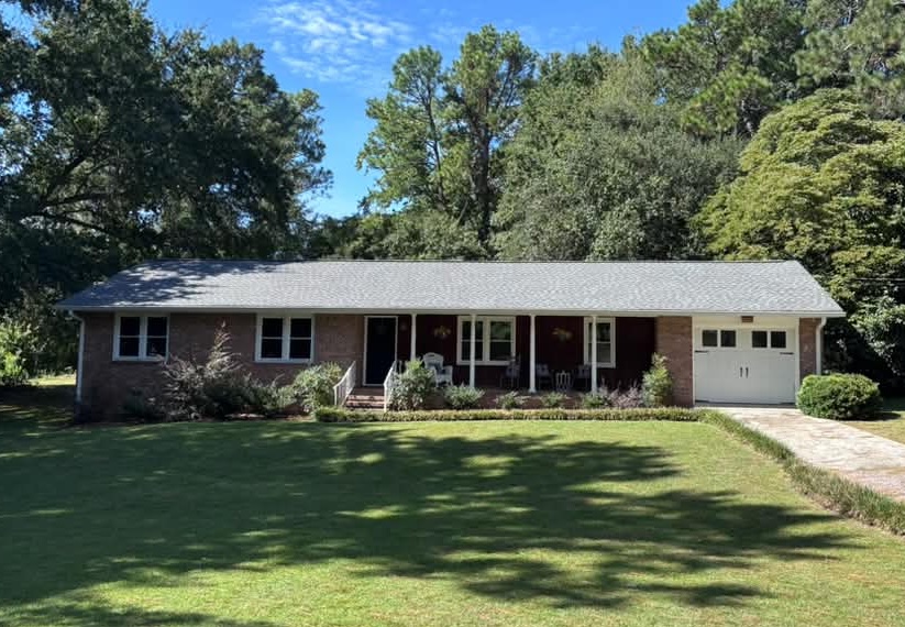 Aiken House: 917 Shadow Dr