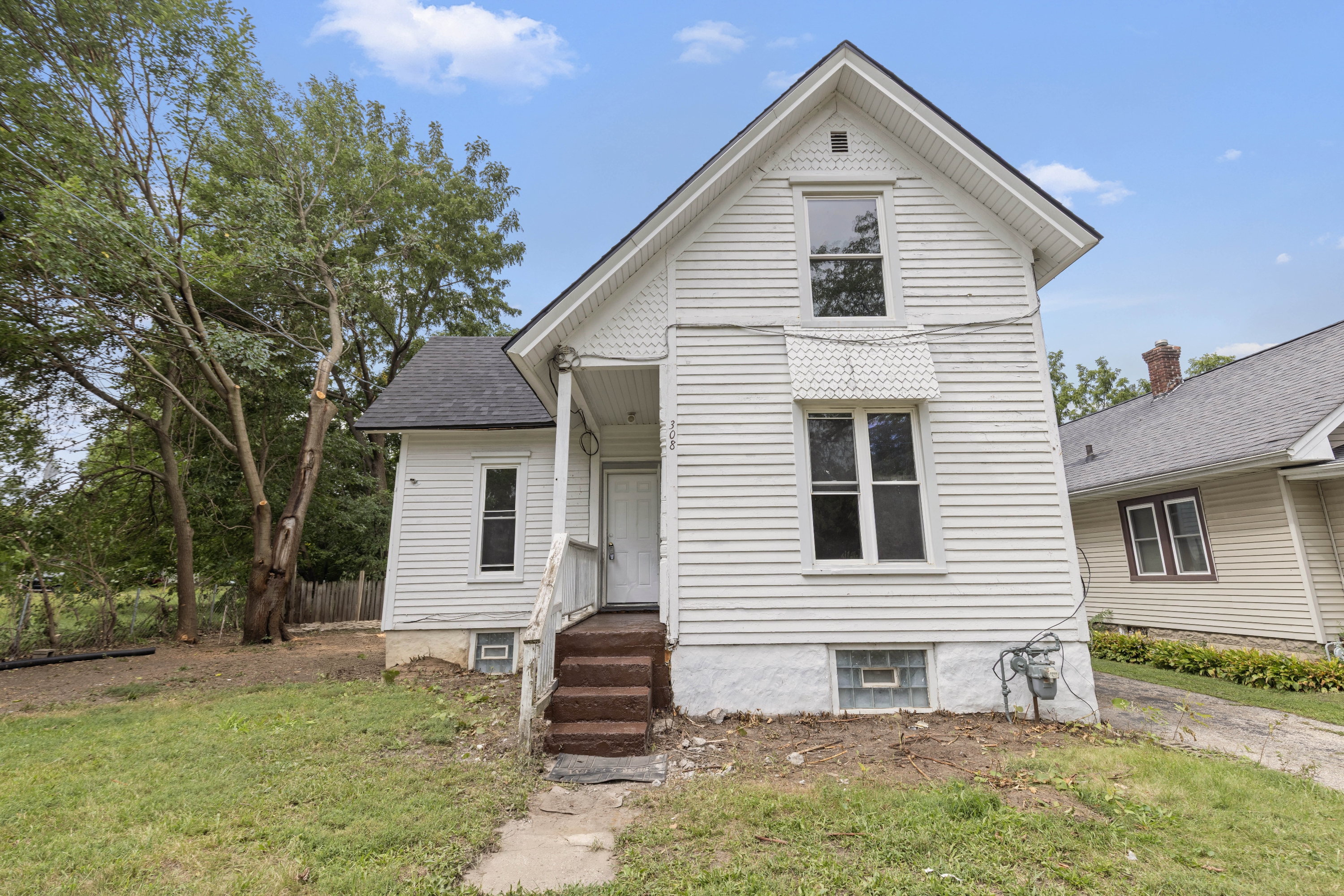 Rockford House: 308 Miriam Ave