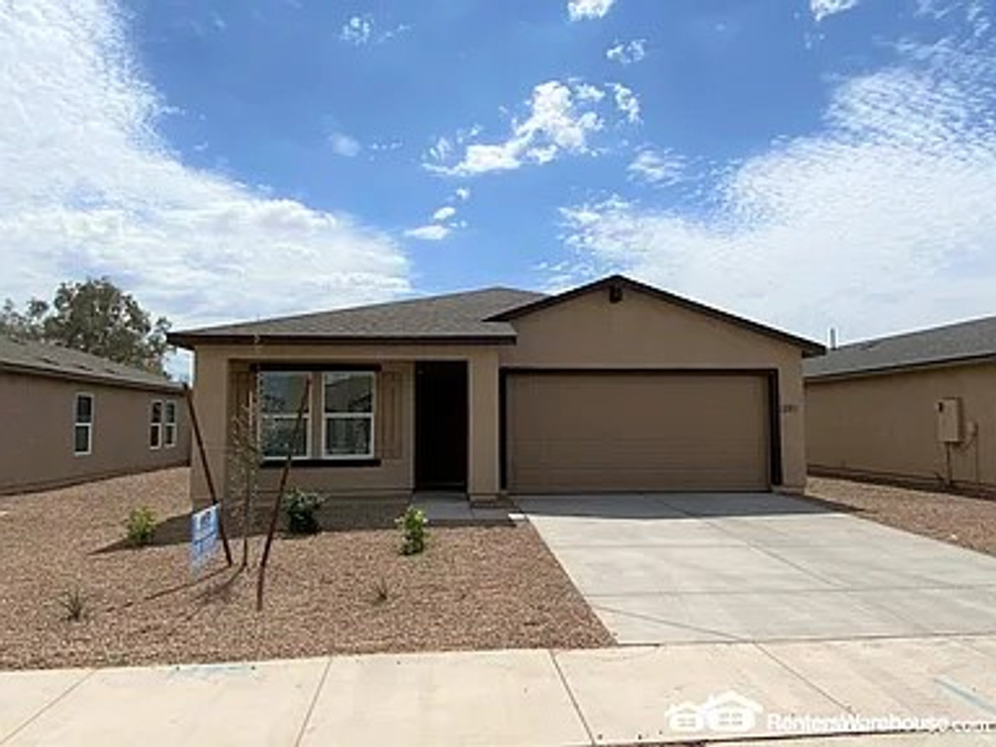 Coolidge House: 257 W Douglas Ave