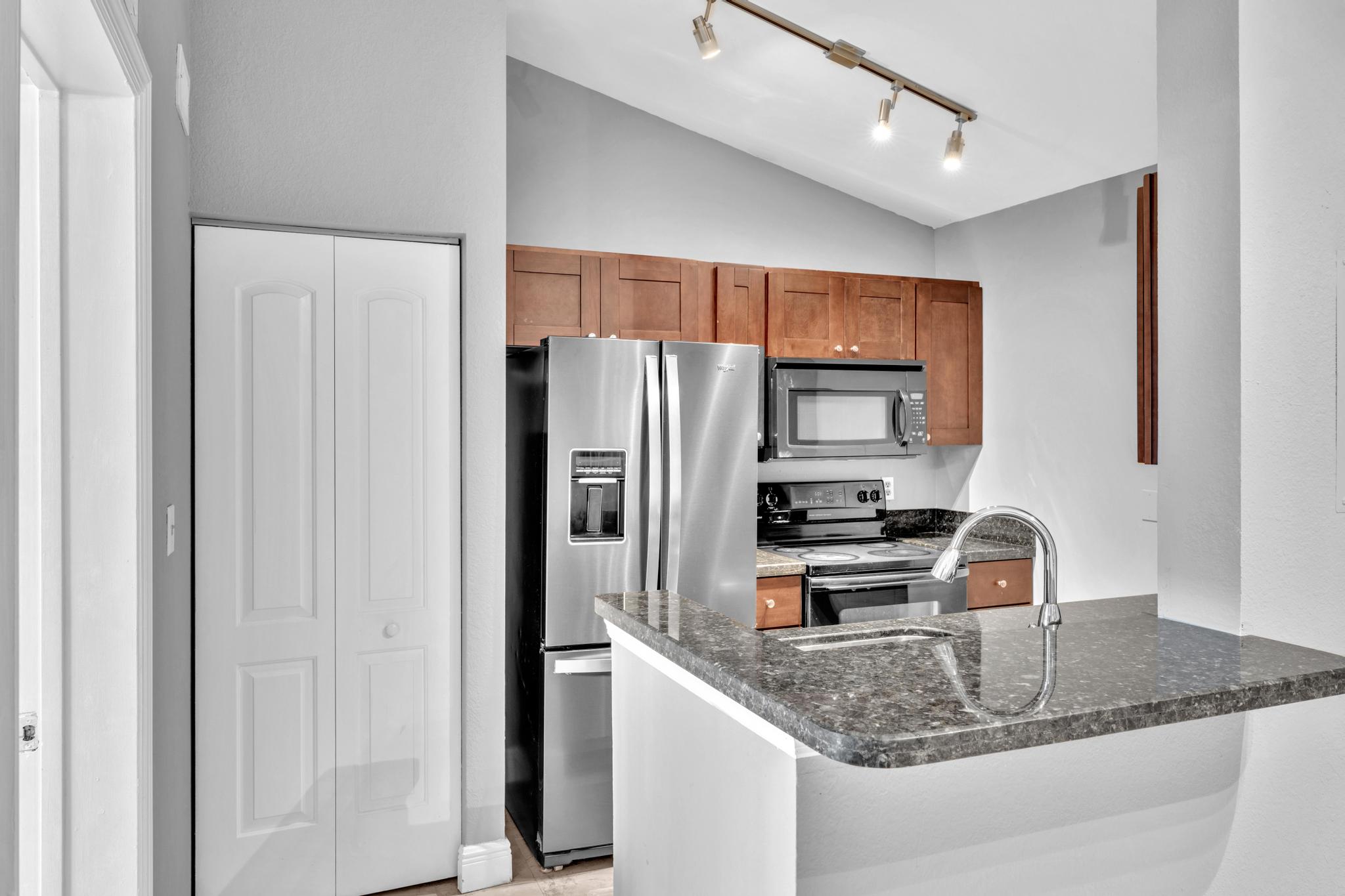 Fort Lauderdale Condo: 2881 N Oakland Forest Dr