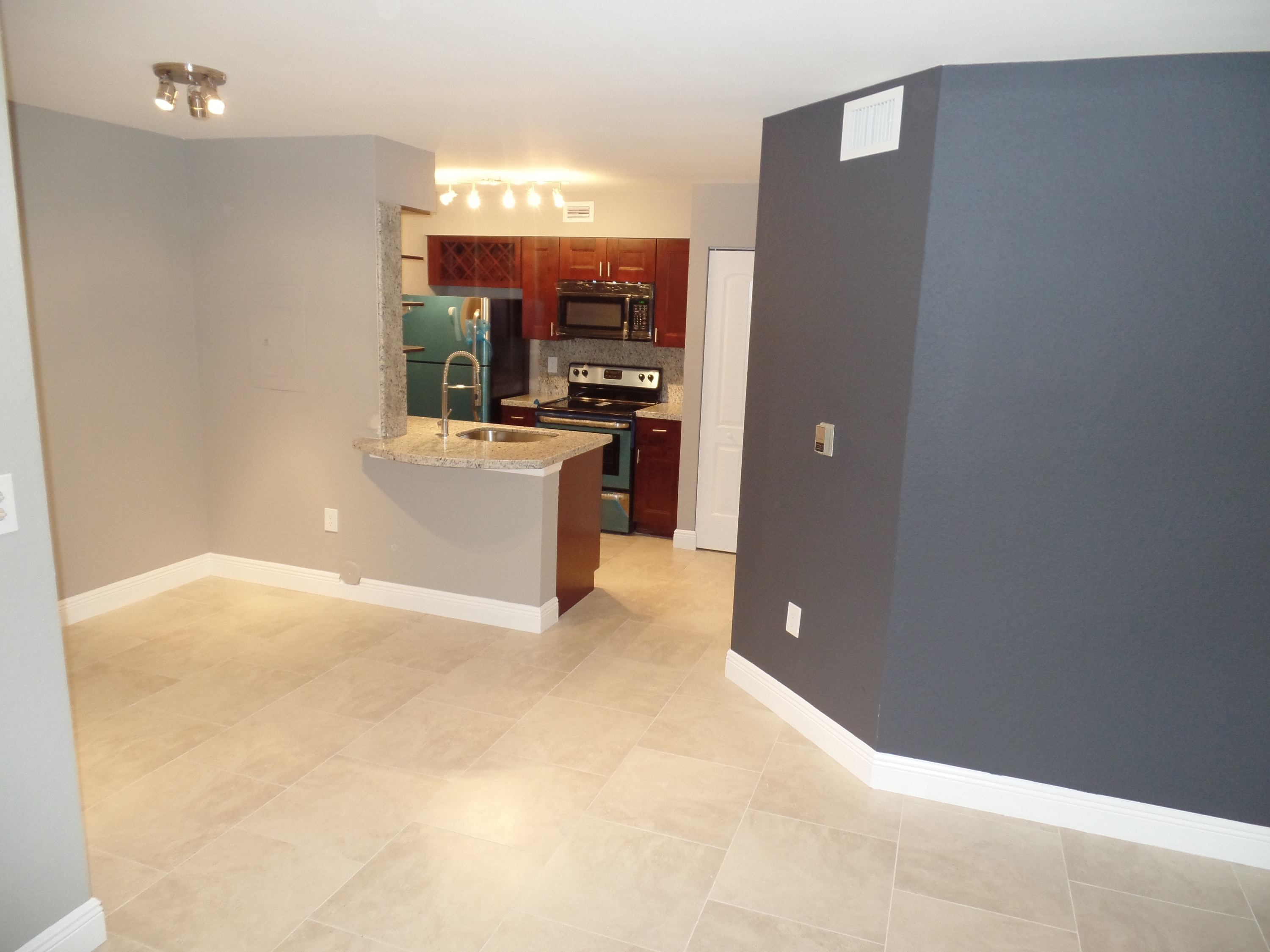 Fort Lauderdale Condo: 2820 N Oakland Forest Dr
