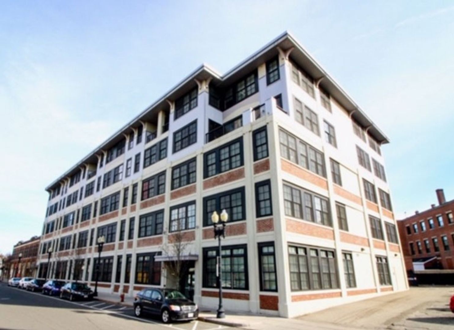 Lynn Condo: 24 Mount Vernon Street