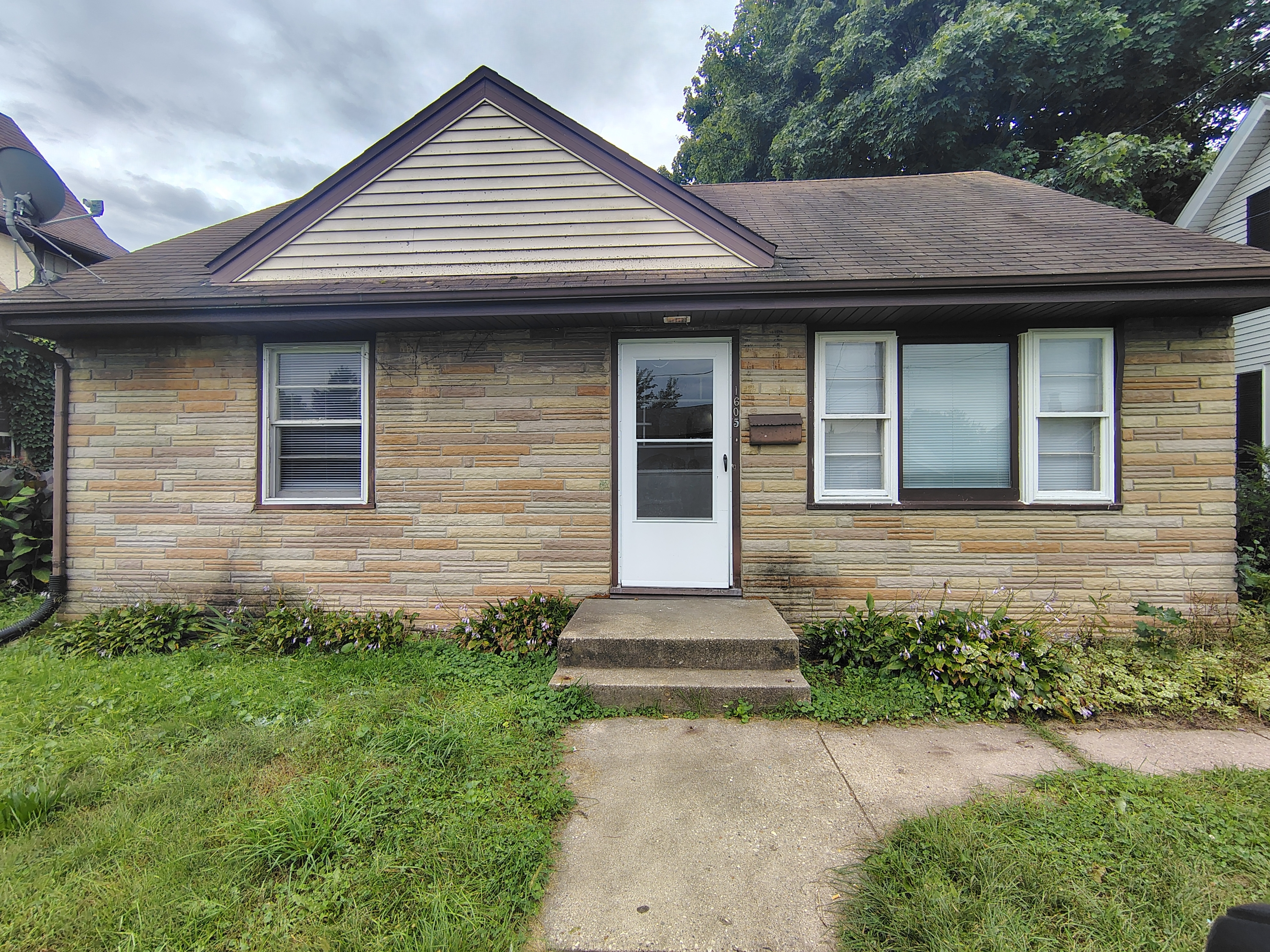 Rockford House: 1605 Benton St