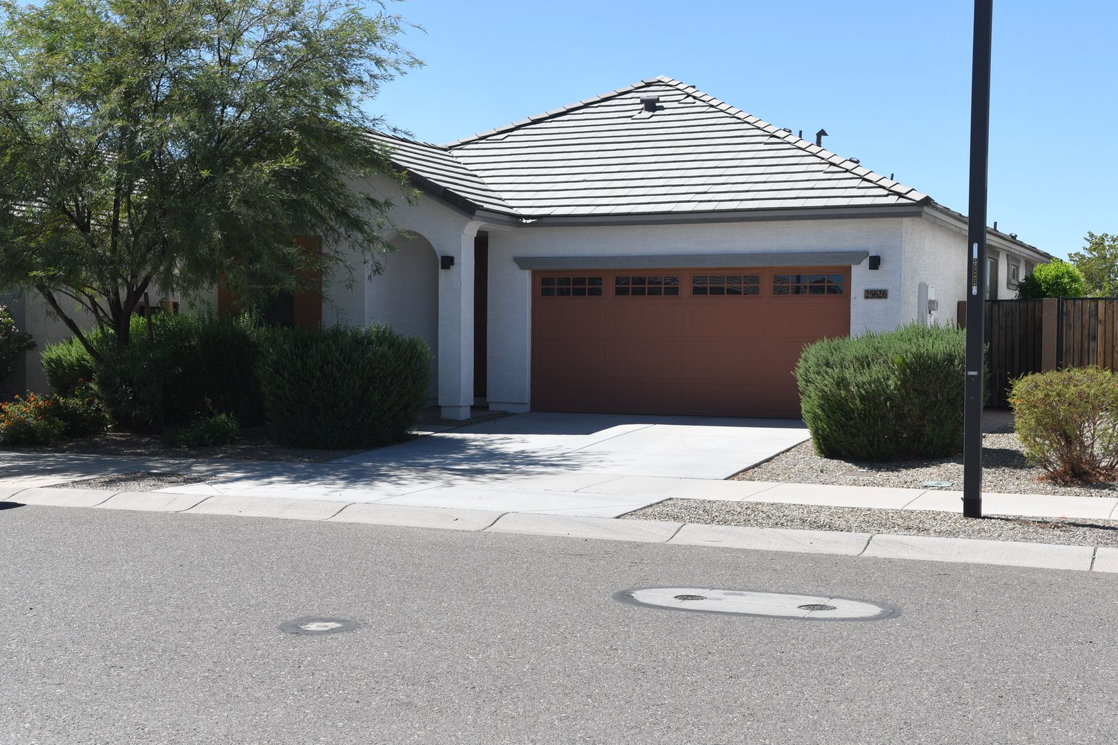 Surprise House: 25626 N 144th Ln