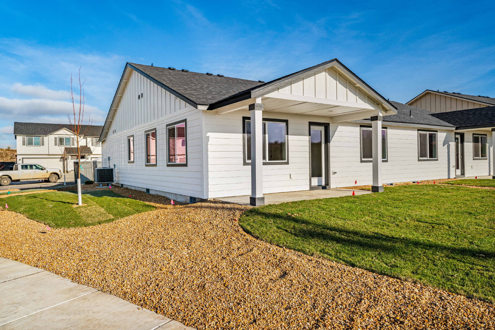 Madras Condo: 891 SE Starview