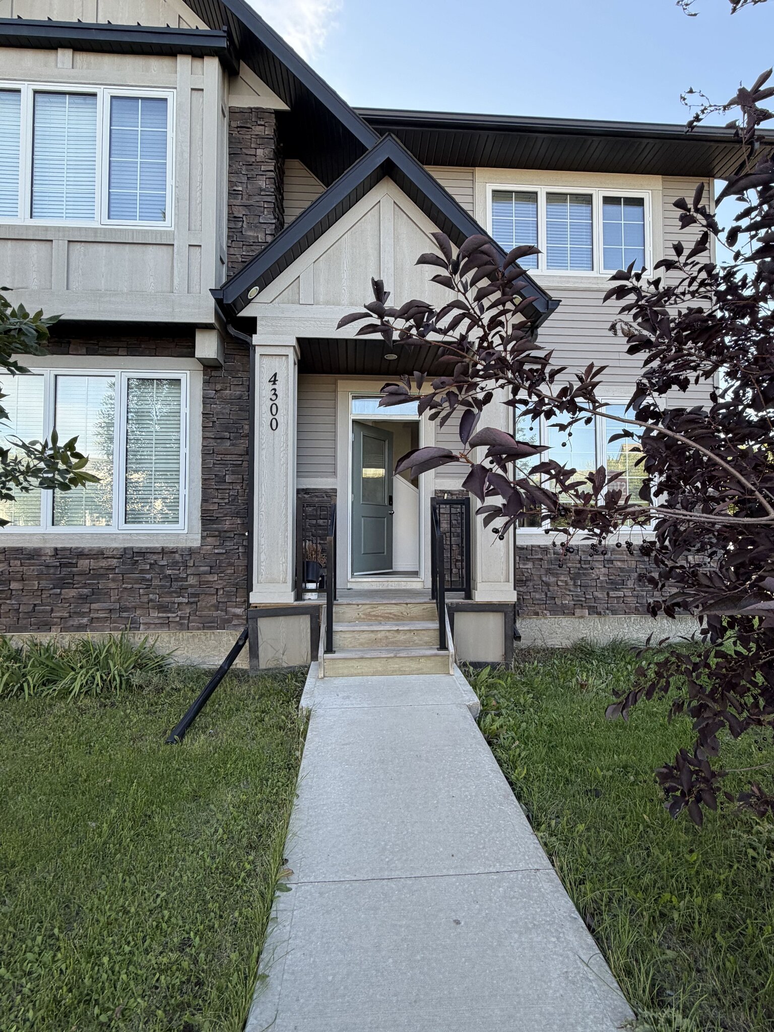 4300 James Hill Rd, Regina