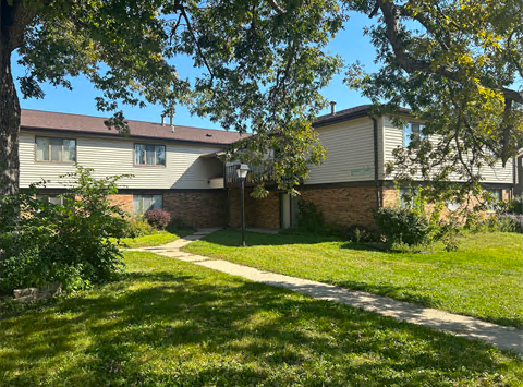 Cedar Rapids Condo: 306 29th Street Dr SE