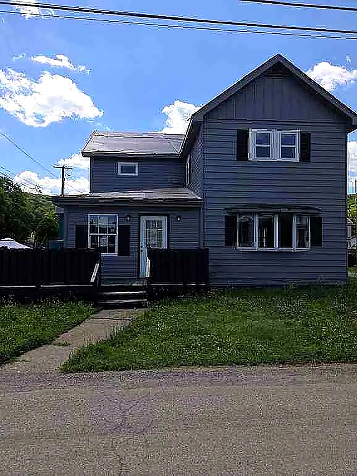 Buena Vista House: 548 Heath