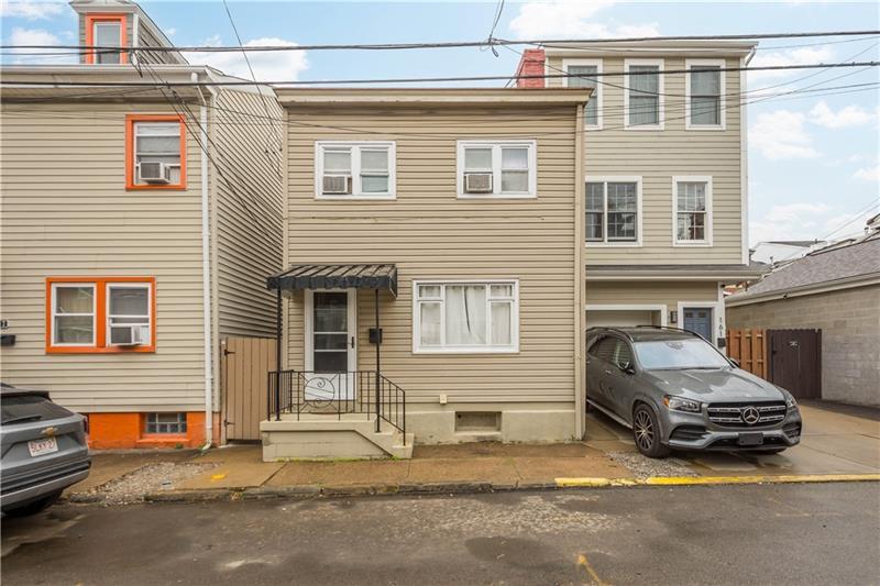 Pittsburgh House: 159 S 16th