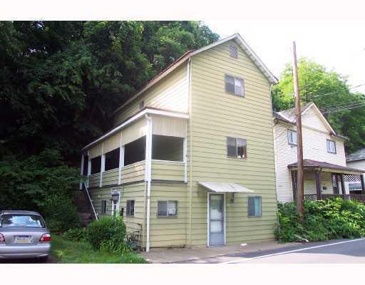 Turtle Creek House: 657 Larimer Ave