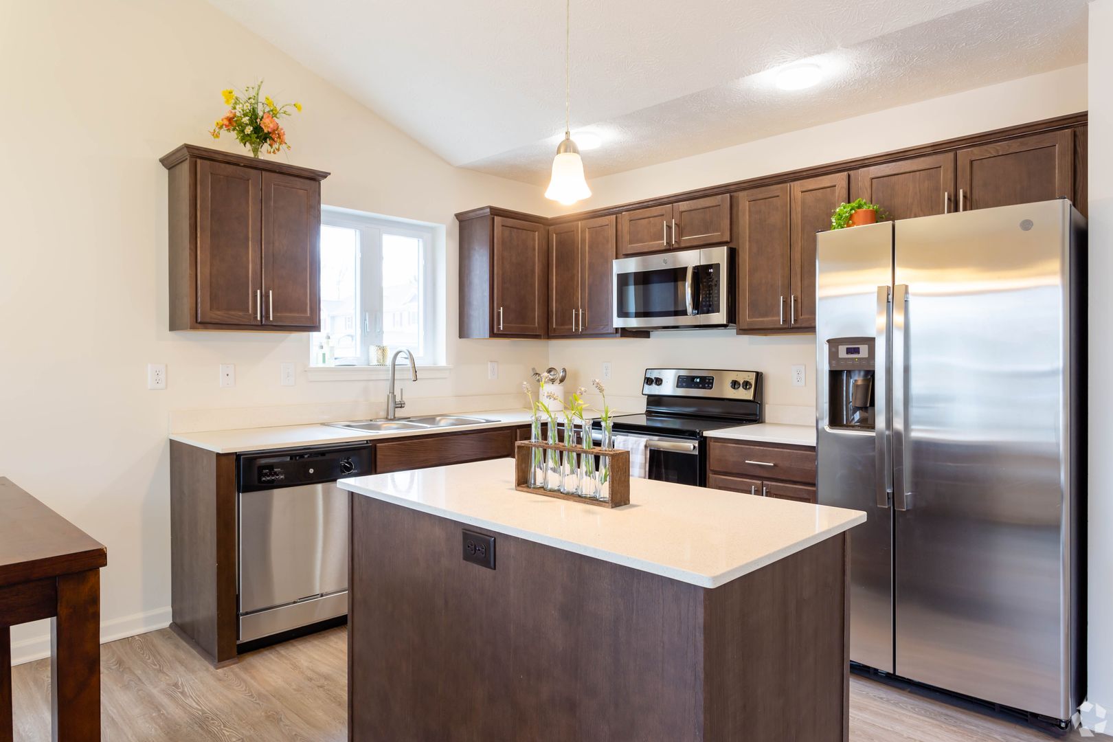 Webster Condo: 168 Redon Circle