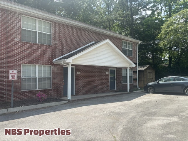 Knoxville Condo: 2920 Colt Dr NE