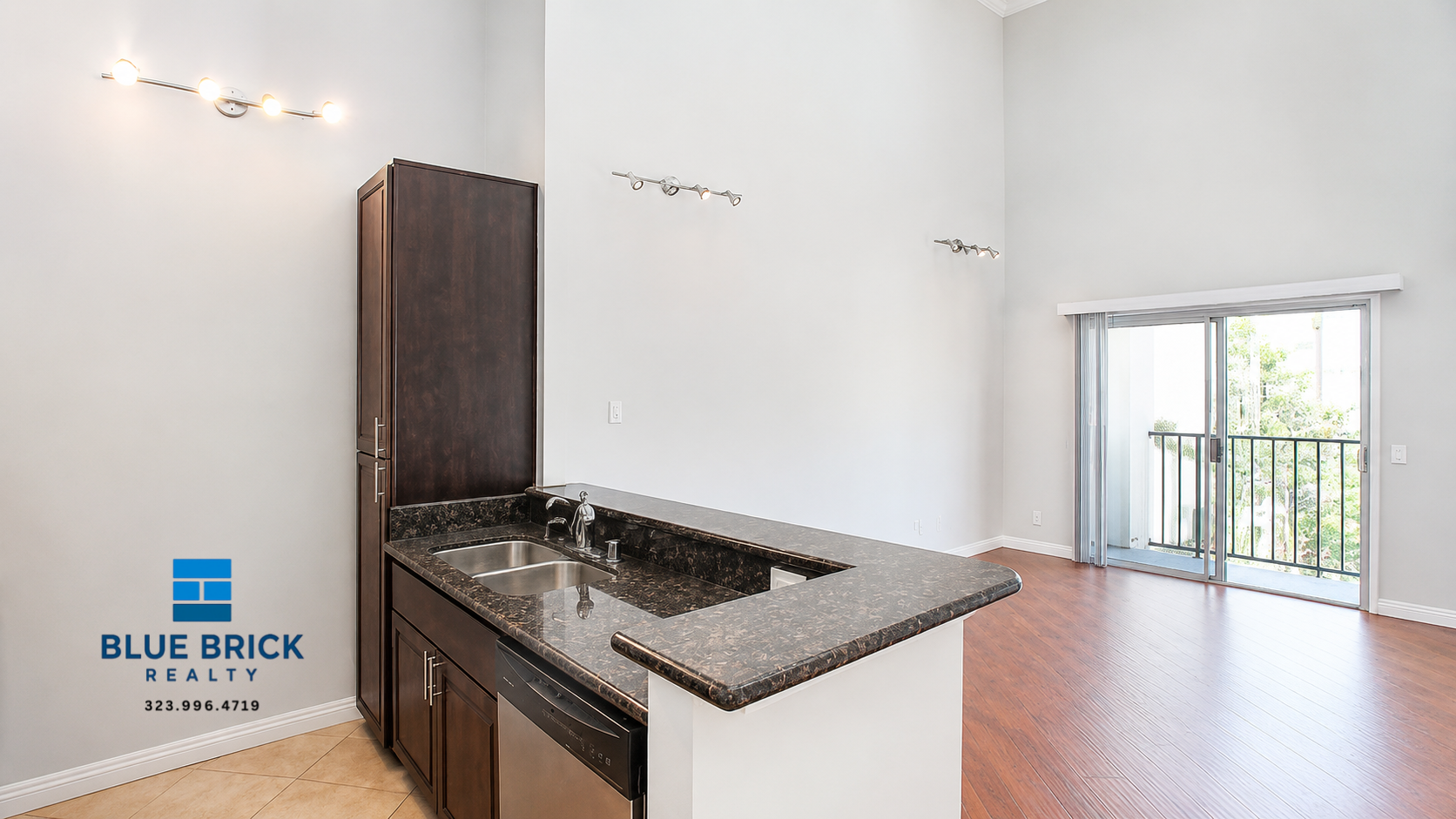 Los Angeles Condo: 245 N ALVARADO ST