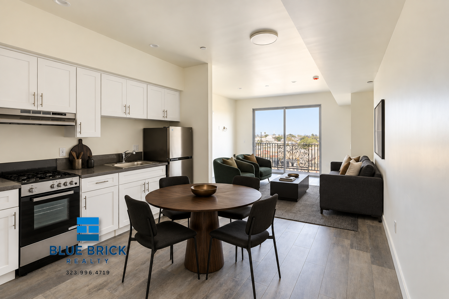 Los Angeles Apartment: 4324 S Vermont Ave