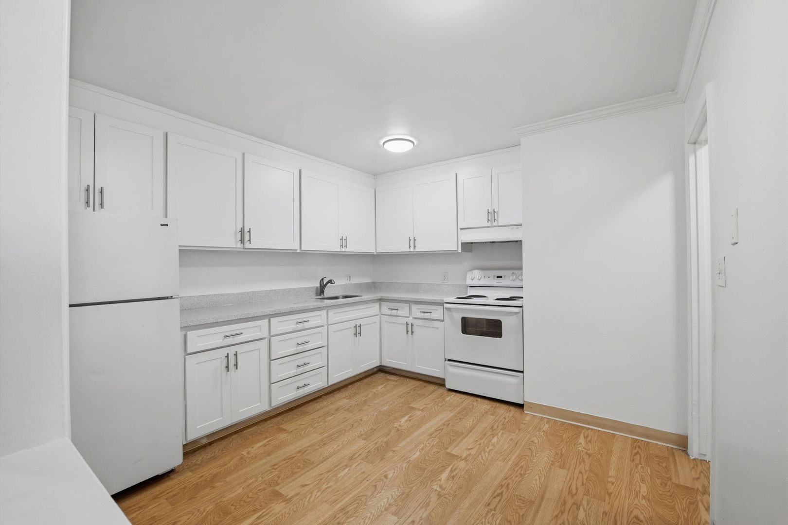 San Leandro Apartment: 532 Bancroft Ave