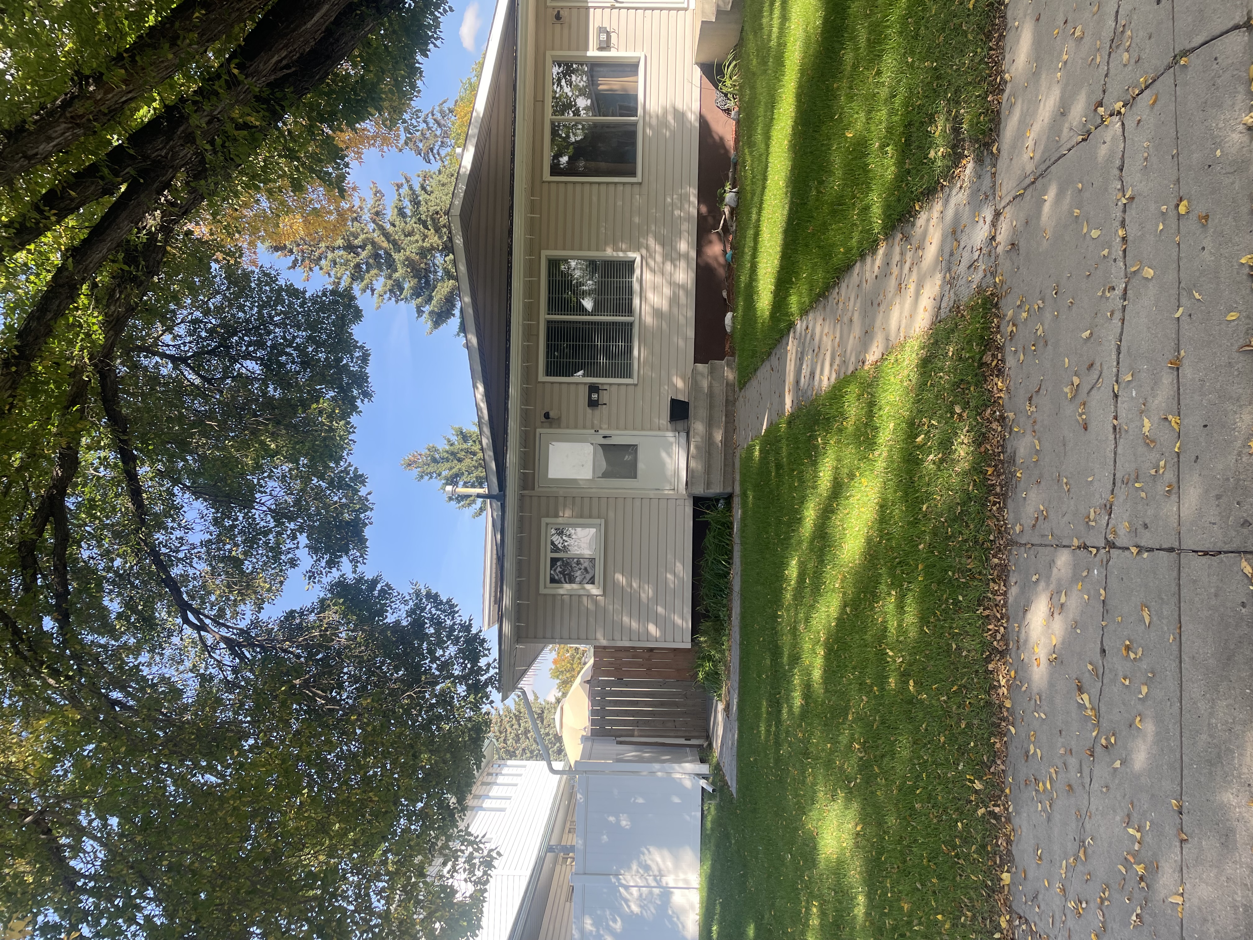 Saskatoon House: 51 Carleton Dr