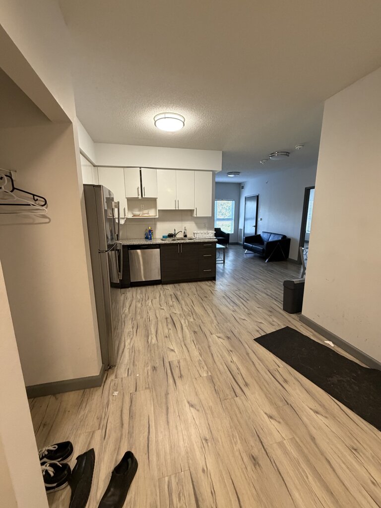 326 - 258C Sunview St - 326