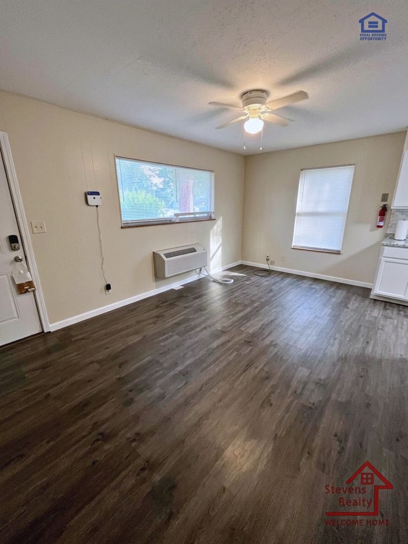 Morristown Condo: 1617 Jefferson St