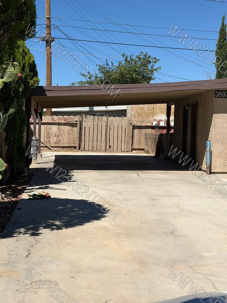 38929 Rambler Ave