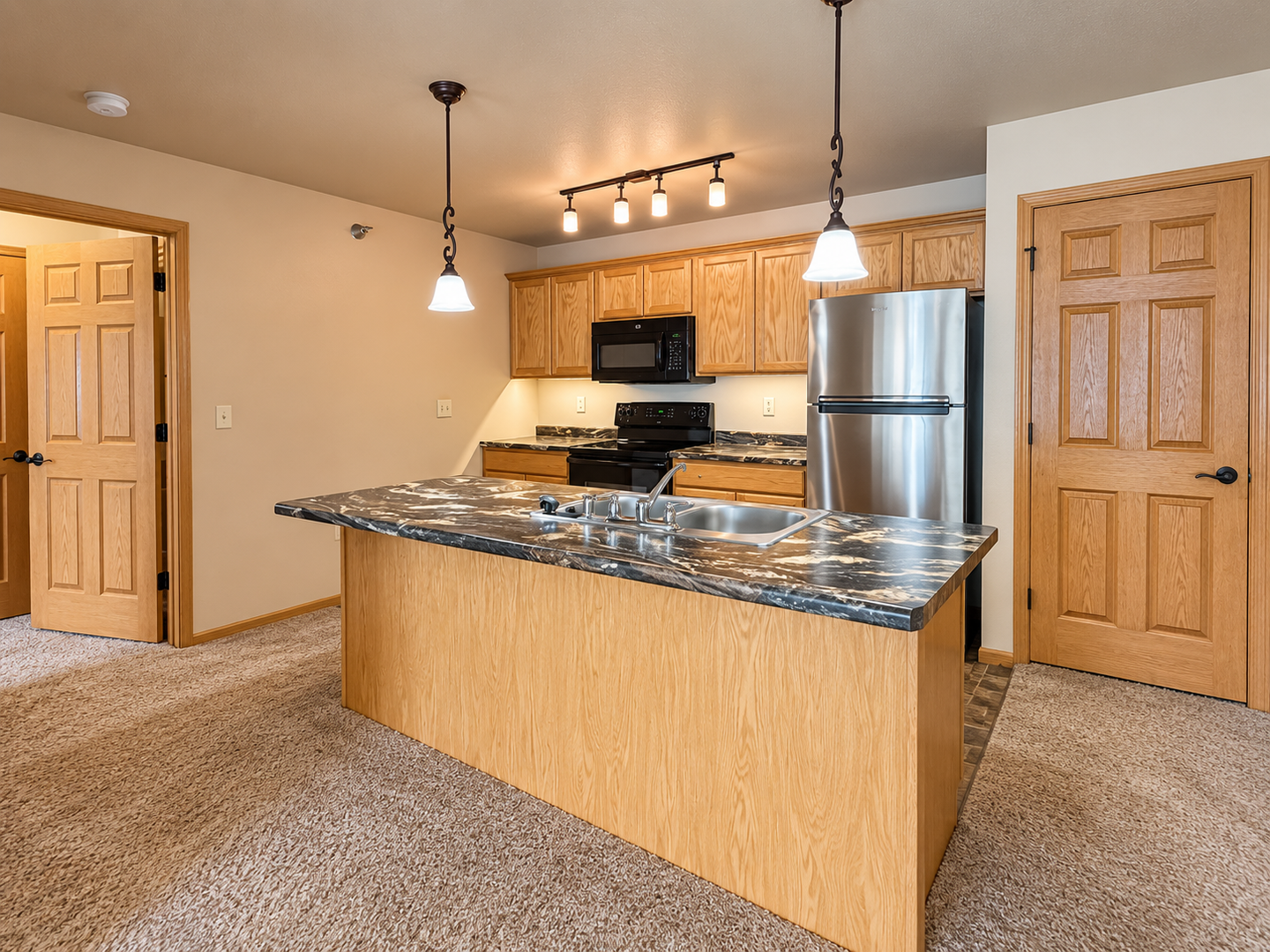 Tomah Apartment: 1028 Berry Ave
