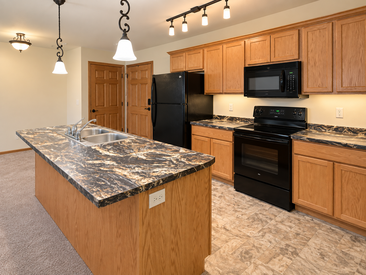 Tomah Apartment: 1028 Berry Ave