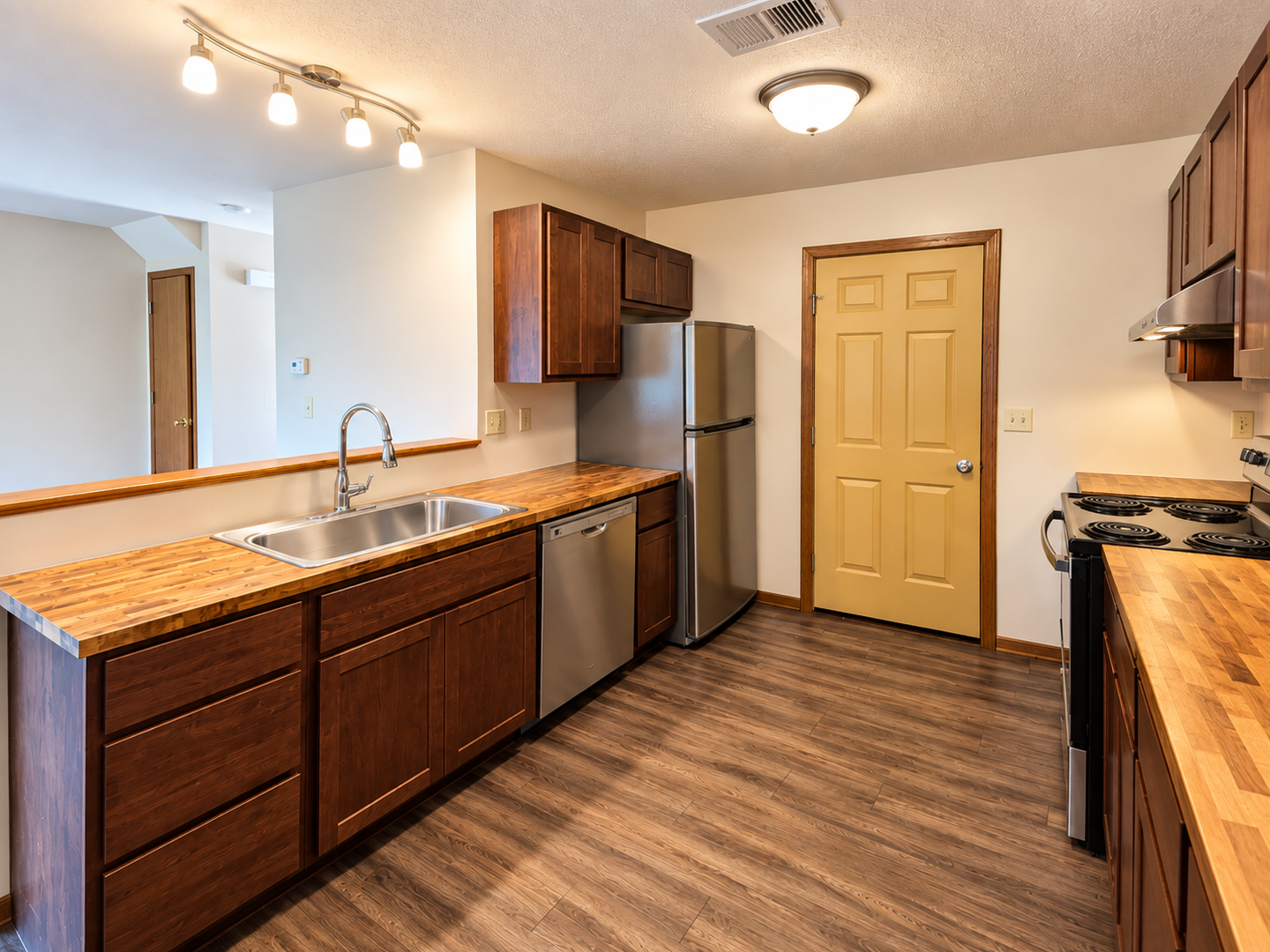 Tomah Condo: 1102 Heeler Ave